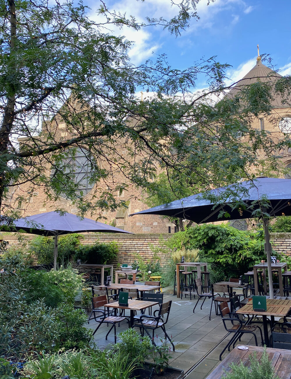 Ontdek de Betoverende Bezienswaardigheden in Enschede