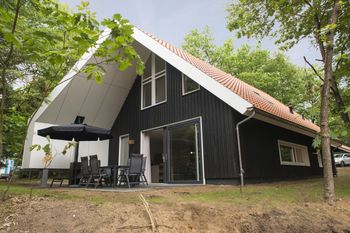 grote bungalows voor groepen van 10 tot wel 32 personen