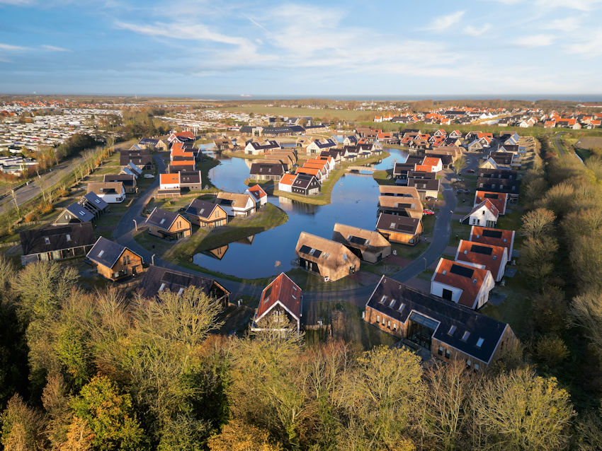 kijk eens bij dormio of landal of europarcs