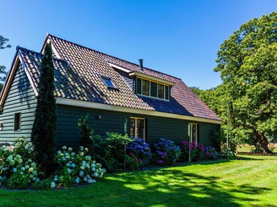 Ontdek onze 800 accommodaties voor groepen in Enschede en omgeving